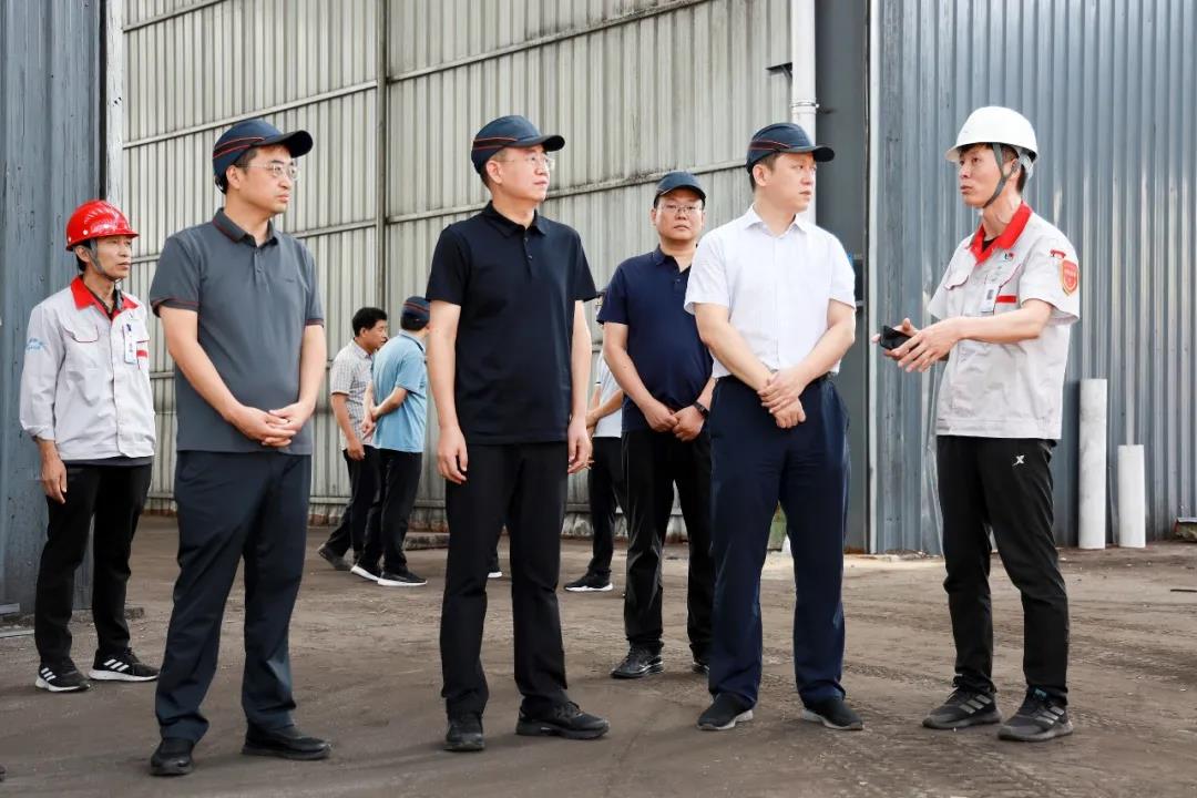 市委常委、副市長、翼城縣委書記王淵到華翔（翼城）新材料科技園現(xiàn)場辦公